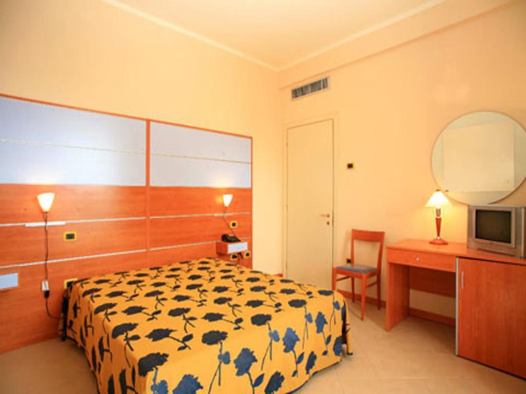 Hotel Crystal Palace Montecatini Terme Værelse billede