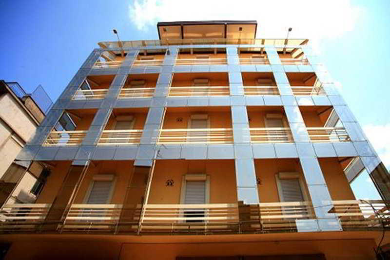 Hotel Crystal Palace Montecatini Terme Eksteriør billede